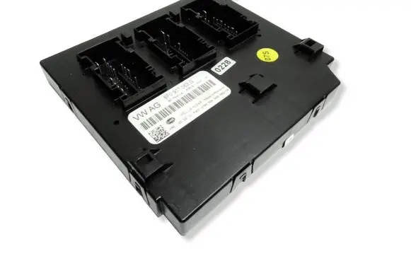 Audi A3 S3 8P Comfort/convenience module 8P0907063G 5DK00965326