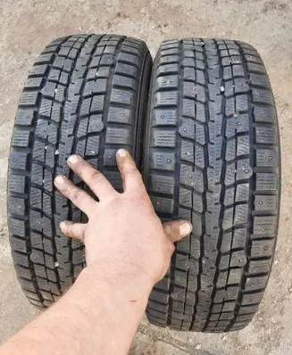 Volkswagen Caddy R15 C winter/snow tires with studs 1956515