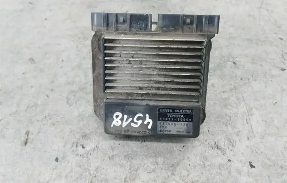 Toyota Avensis T250 Fuel injection control unit/module 898712050
