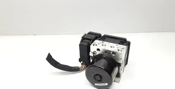 Volvo V40 ABS Pump P31400643 10096104153