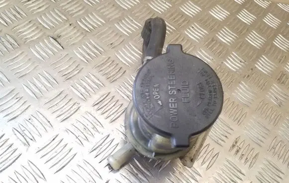 Power steering fluid tank/reservoir