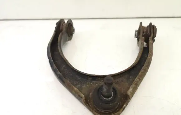 Lexus IS 220D-250-350 Front upper control arm/wishbone 