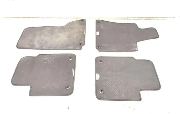 Maserati Quattroporte Car floor mat set 940000347