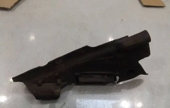 Renault Clio III other engine part 8200421925C