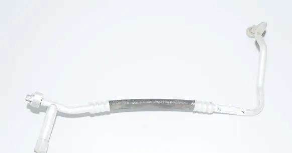 BMW i3 Air conditioning (A/C) pipe/hose 9335483