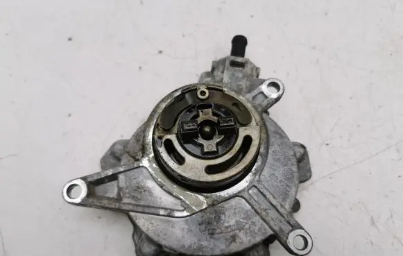 Honda CR-V Vacuum pump