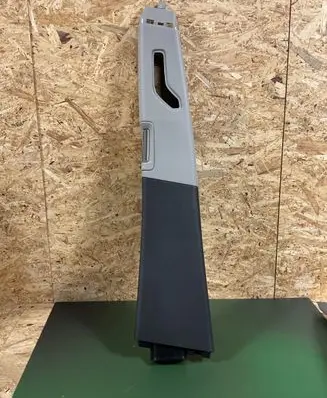 Volvo V70 (B) pillar trim (top) 