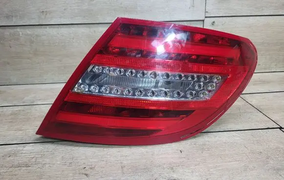 Mercedes-Benz C W204 Rear/tail lights 2048205864 601004 601000
