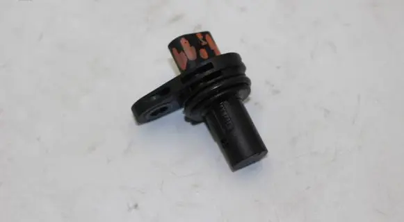 BMW 5 F10 F11 Camshaft position sensor 7633958