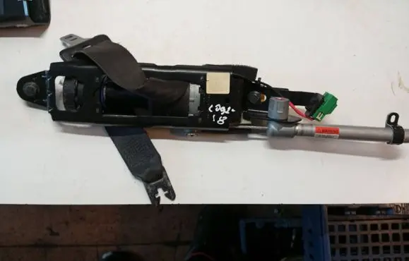Volvo XC60 Front seatbelt 6152755R0B