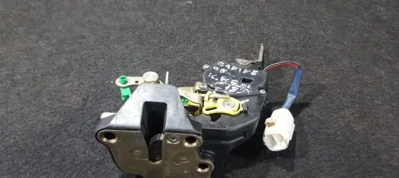 Toyota Carina T190 Rear door lock 200495 20.04.95