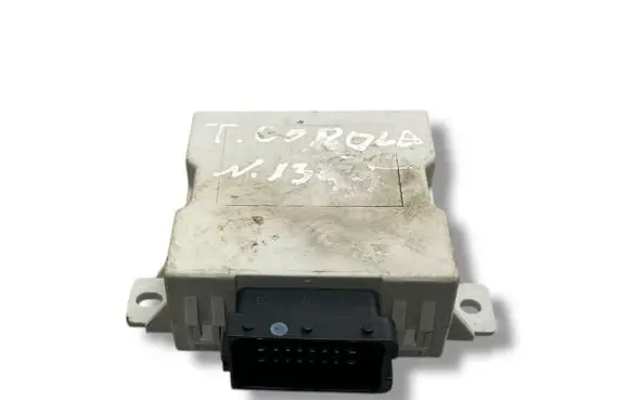 Toyota Corolla Verso AR10 Window wiper relay 