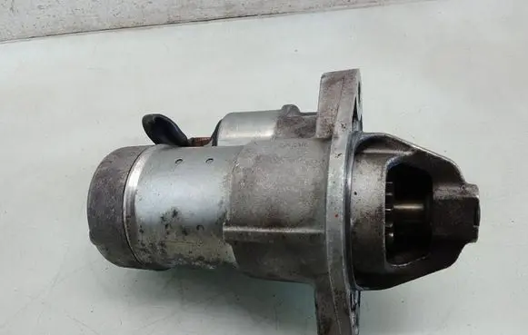 Opel Astra H Starter motor