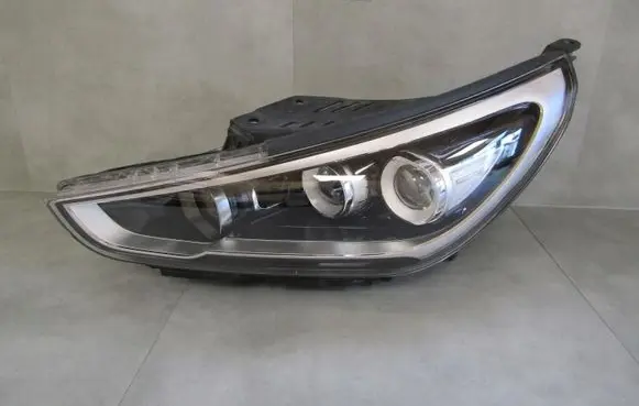 Hyundai i30 Headlight/headlamp 92101-G4100