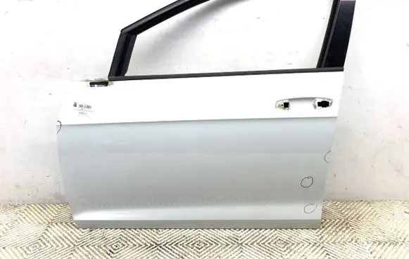 Volkswagen Golf VII Front door LC9A