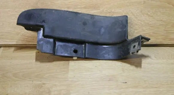 Audi A4 S4 B7 8E 8H Front bumper mounting bracket 8E0807283E