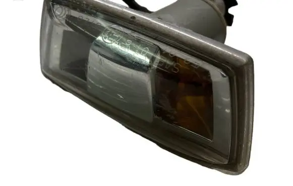 Opel Vectra C Front fender indicator light 13252455 AT061108