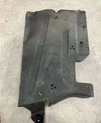 BMW 4 G22 G23 G24 G26 Side bottom protection 7435563 BBR225300 18331240