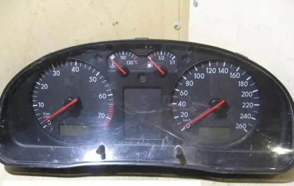Volkswagen PASSAT B5 Speedometer (instrument cluster) 3B0919861B