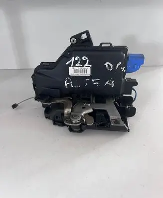 Seat Altea Rear door lock 7L0839016 CM219200043103 PA663070F