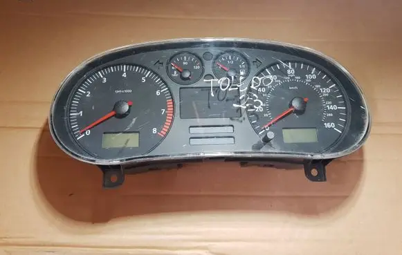 Seat Toledo II (1M) Speedometer (instrument cluster) 1M0920921C