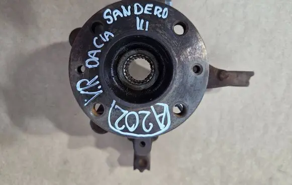 Dacia Sandero III Front wheel hub spindle knuckle 902R