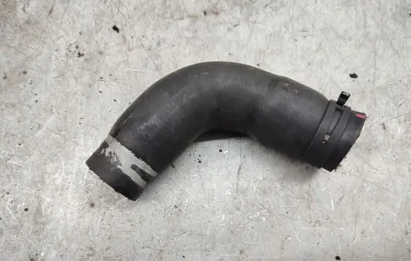 Audi A4 S4 B6 8E 8H Engine coolant pipe/hose 06B121101C
