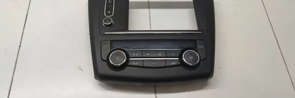 Renault Kadjar Climate control unit 681043286R