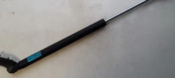 Mazda Premacy Tailgate/trunk strut/damper