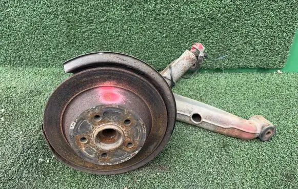 Mercedes-Benz Vito Viano W639 Rear wheel hub spindle/knuckle A6393521304 6393521304