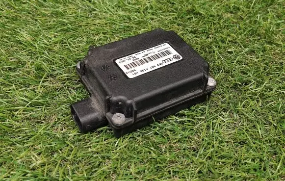 Audi A8 S8 D3 4E Garage door switch 8K0907410B
