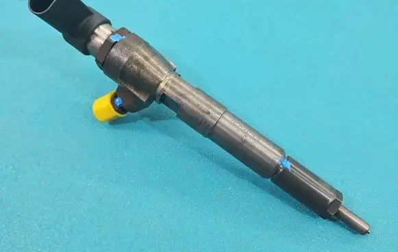 Mercedes-Benz A W176 Fuel injector 166006212R IMPRK1521577