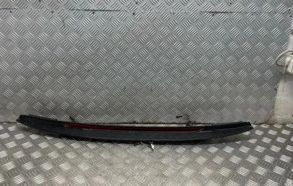 BMW 5 G30 G31 Third/center stoplight 7425435
