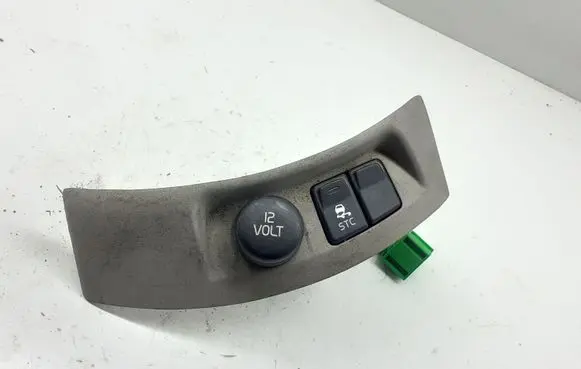 Volvo V50 ESP (stability program) switch 8686026