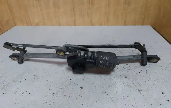 Ford Mondeo Mk III Wiper motor 1S7117508BD 0390241703 058021017