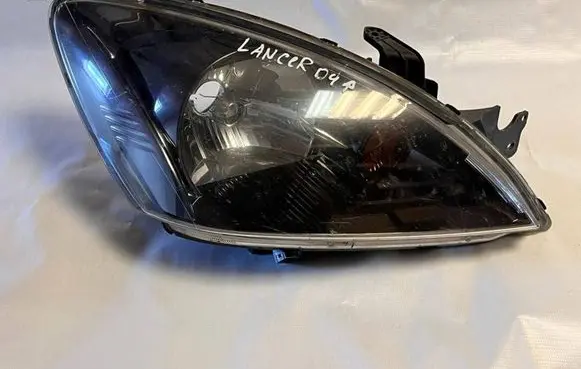 Mitsubishi Lancer Headlight/headlamp