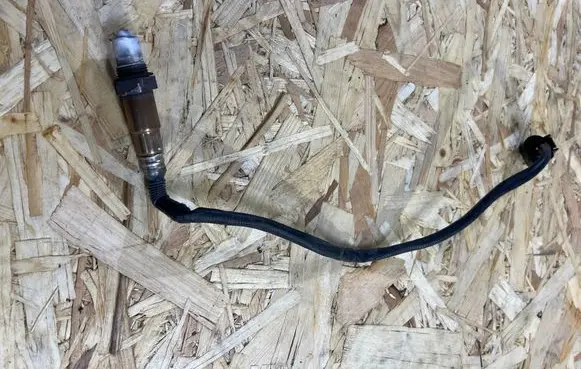 BMW 5 F10 F11 Lambda probe sensor 7614322 0258010435