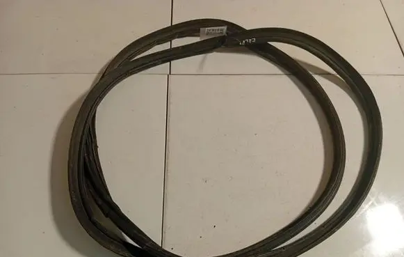 Toyota Corolla E120 E130 Trunk rubber seal (body) 