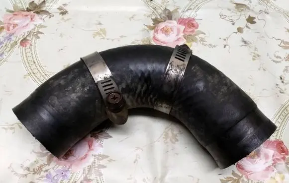 Toyota Corolla E120 E130 Intercooler hose/pipe ACM6Y06