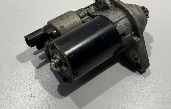 Audi A3 S3 8P Starter motor 02Z911023E 0001121408 0001121409