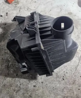 Volkswagen Caddy Air filter box