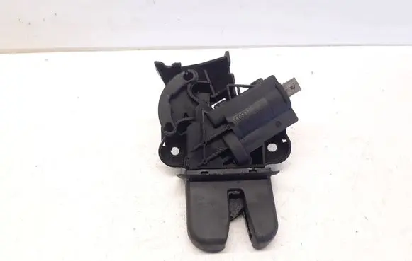 Audi A4 S4 B7 8E 8H Tailgate/trunk/boot lock/catch/latch 4F5827505