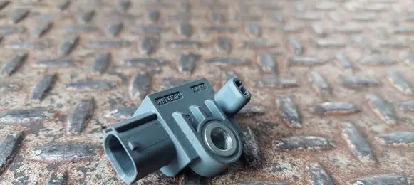 KIA Sportage Airbag deployment crash/impact sensor 95920B4000
