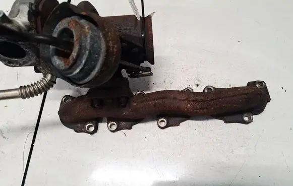 Opel Insignia A Exhaust manifold 
