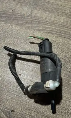 Audi A3 S3 8P Windscreen/windshield washer pump
