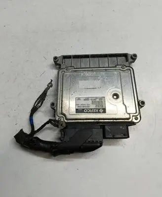 Hyundai i30 Engine control unit/module ECU 391122B202 9001040172KC