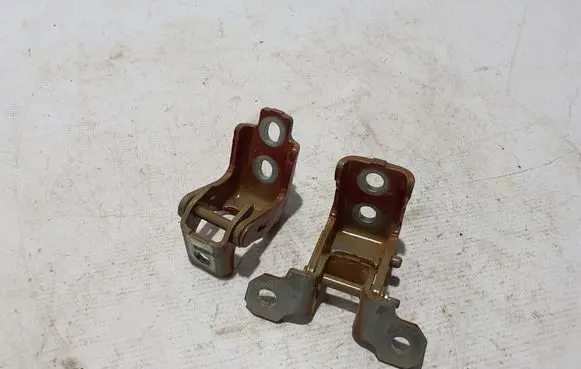 Renault Kangoo III Front door upper hinge 804021042R
