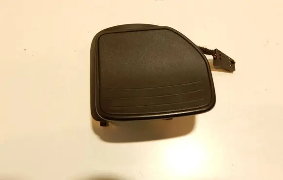 Steering wheel buttons/switches