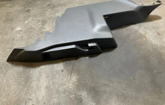 Land Rover Evoque II Parcel shelf load cover mount bracket K8D231013A