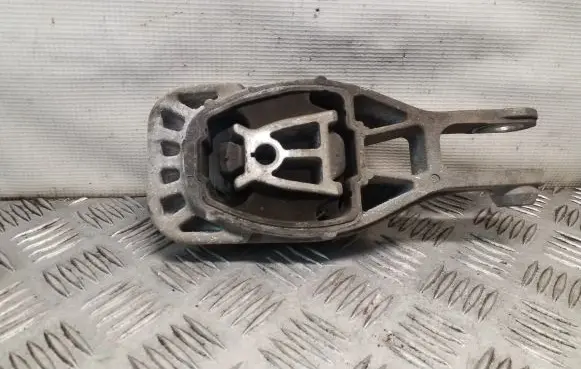 Opel Mokka Engine mount bracket 95248684